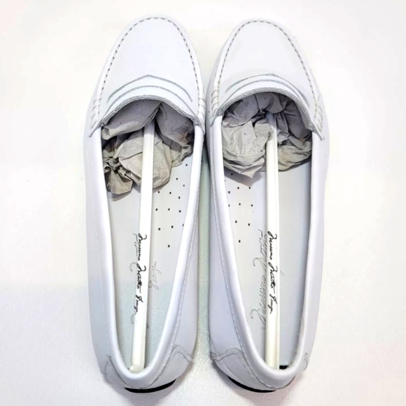 Massimo Mätteo Penny Keeper Loafers White Leather Women's 6.5B NIB MM-3178 - Picture 7 of 15